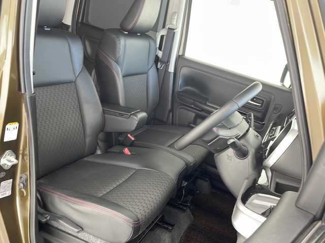 スズキ スペーシア カスタム HYBRID XS ターボ 沖縄県 2018(平30)年 7.7万km ブレイブカーキパール/ブラック2トーン 社外ディスプレイオーディオ（カロッツェリアFH-8500DVS）　/Ｂｌｕｅｔｏｏｔｈ/ＤＶＤ/ＣＤ/ＵＳＢ/ETC/バックカメラ/両側パワースライドドア/ドライブレコーダー（ケンウッドDRV-320）/ＬＥＤヘッドライト/リアコーナーセンサー/シートヒーター/ハーフレザーシート/パドルシフト/クルーズコントロール/純正アルミホイール