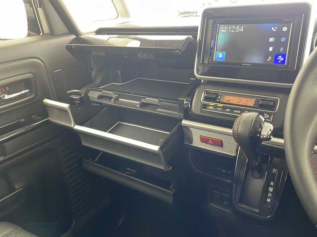 スズキ スペーシア カスタム HYBRID XS ターボ 沖縄県 2018(平30)年 7.7万km ブレイブカーキパール/ブラック2トーン 社外ディスプレイオーディオ（カロッツェリアFH-8500DVS）　/Ｂｌｕｅｔｏｏｔｈ/ＤＶＤ/ＣＤ/ＵＳＢ/ETC/バックカメラ/両側パワースライドドア/ドライブレコーダー（ケンウッドDRV-320）/ＬＥＤヘッドライト/リアコーナーセンサー/シートヒーター/ハーフレザーシート/パドルシフト/クルーズコントロール/純正アルミホイール