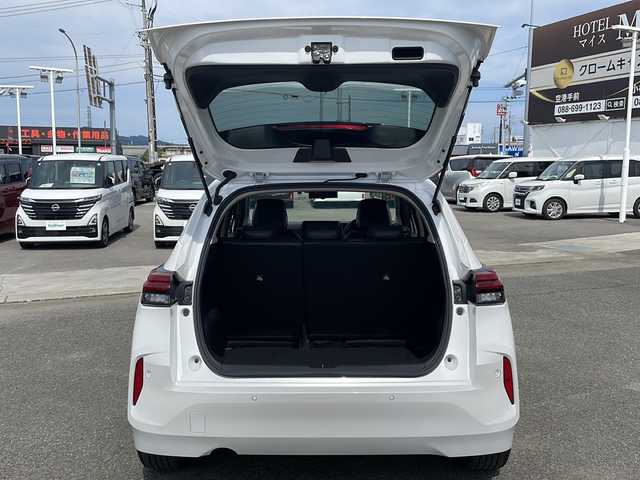 日産 オーラ G レザーエディション 徳島県 2022(令4)年 2.1万km ピュアホワイトパール 黒革シート/BOSEスピーカー/純正9インチナビ/アラウンドビューモニター/プロパイロット/シートヒーター/ステアリングヒーター/アダプティブLEDヘッドライト/オートハイビーム/エマージェンシーブレーキ/前後コーナーセンサー/HDMI/置くだけ充電/純正ドライブレコーダー/ETC2.0/スペアキー/純正17AW/純正フロアマット