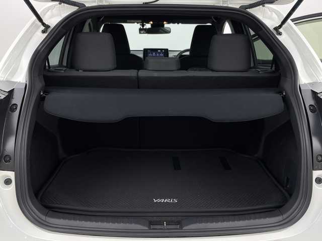 トヨタ ヤリス Z 新潟県 2020(令2)年 5.1万km ホワイトパールクリスタルシャイン 4WD/純正ディスプレイオーディオ/　　USB/BT/MiraCast/レーダークルーズコントロール/LEDオートライト/オートマチックハイビーム/おしシートヒーター/ステアリングスイッチ/レーンキープ/コーナーセンサー/スマートキー