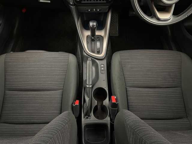 トヨタ ヤリス Z 新潟県 2020(令2)年 5.1万km ホワイトパールクリスタルシャイン 4WD/純正ディスプレイオーディオ/　　USB/BT/MiraCast/レーダークルーズコントロール/LEDオートライト/オートマチックハイビーム/おしシートヒーター/ステアリングスイッチ/レーンキープ/コーナーセンサー/スマートキー