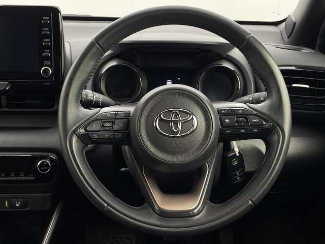 トヨタ ヤリス Z 新潟県 2020(令2)年 5.1万km ホワイトパールクリスタルシャイン 4WD/純正ディスプレイオーディオ/　　USB/BT/MiraCast/レーダークルーズコントロール/LEDオートライト/オートマチックハイビーム/おしシートヒーター/ステアリングスイッチ/レーンキープ/コーナーセンサー/スマートキー