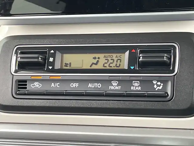 スズキ スペーシア HYBRID X 千葉県 2019(令1)年 1.8万km シフォンアイボリーM 純正メモリナビ/(フルセグTV/BT/CD/DVD/FM/AM)/バックカメラ/衝突被害軽減システム/車線逸脱警報/両側パワースライドドア/横滑り防止装置/ETC/アイドリングストップ/オートライト/電動格納ミラー/シートリフター/プッシュスタート/スマートキー/フロアマット/スペアキー/保証書