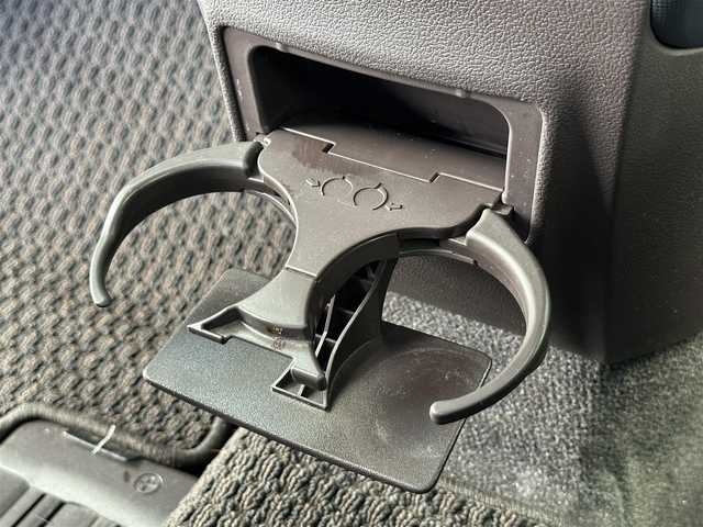 トヨタ スペイド G 愛知県 2013(平25)年 8万km シトラスマイカメタリック バックカメラ/片側パワースライドドア/ETC/Bluetooth/TV付きナビ/DVD再生機能有/MTモード付AT /片側パワースライドドア/純正タイヤ替え4本有