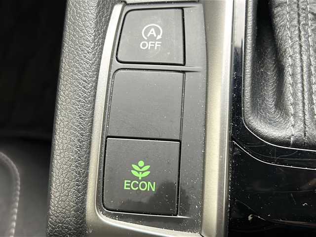 ホンダ シビック ハッチバック 熊本県 2018(平30)年 6.3万km フレームレッド 純正SDナビ/Apple CarPlay/バックカメラ/Bluetooth/クルーズコントロール/パドルシフト/シートヒーター/純正アルミホイール/純正フロアマット/ETC/スマートキー/ISOFIX