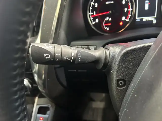 トヨタ アルファード S 鹿児島県 2020(令2)年 5.8万km ホワイトパールクリスタルシャイン 純正ナビ/(フルセグTV/Bluetooth/DVD/CD)/バックカメラ/フリップダウンモニター/トヨタセーフティセンス/　・プリクラッシュセーフティー/　・レーントレーシングアシスト/　・レーダークルーズコントロール/　・ロードサインアシスト/　・オートマチックハイビーム/　・先行者発信告知機能/電動パーキングブレーキ/オートホールド/TVキャンセラー/LEDヘッドライト/LEDフォグランプ/革巻きステアリングリモコン/純正アルミホイール/純正フロアマット/LEDヘッドライト