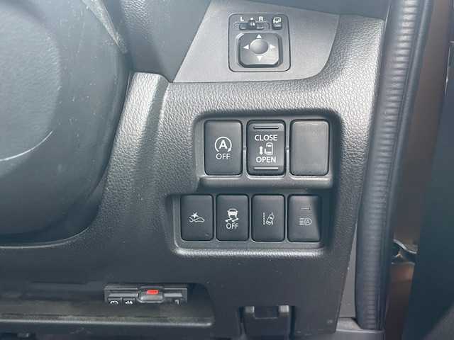 日産 デイズ ルークス ハイウェイスターX 福岡県 2018(平30)年 2.5万km ピンクゴールドM ワンオーナー/衝突軽減ブレーキ/純正メモリーナビ(MJ118D-W)/フルセグTV/CD、BT/アラウンドビューモニター/バックカメラ/左側パワースライドドア/スマートキー×２/ドラレコ/ETC/LEDヘッドライト/フォグランプ/ウインカードアミラー/電格ミラー/純正14インチアルミ/ドアバイザー/フロアマット/取扱説明書/新車保証書