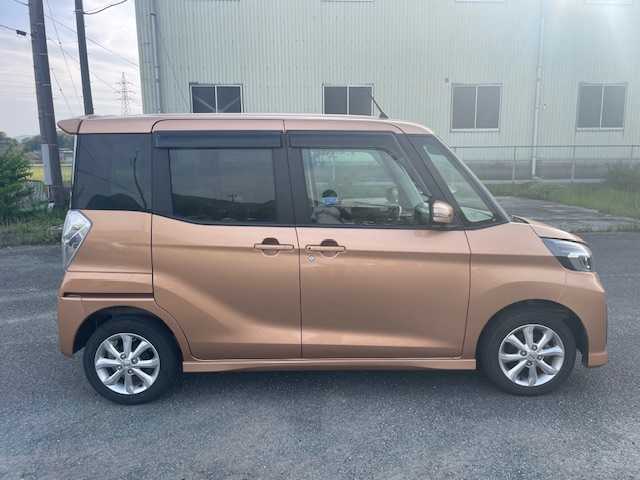 日産 デイズ ルークス ハイウェイスターX 福岡県 2018(平30)年 2.5万km ピンクゴールドM ワンオーナー/衝突軽減ブレーキ/純正メモリーナビ(MJ118D-W)/フルセグTV/CD、BT/アラウンドビューモニター/バックカメラ/左側パワースライドドア/スマートキー×２/ドラレコ/ETC/LEDヘッドライト/フォグランプ/ウインカードアミラー/電格ミラー/純正14インチアルミ/ドアバイザー/フロアマット/取扱説明書/新車保証書