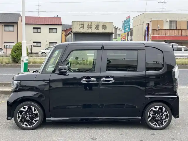 ホンダ Ｎ ＢＯＸ カスタム G L ターボ ホンダセンシング 三重県 2020(令2)年 4万km クリスタルブラックパール ♪ワンオーナー/♪走行39967km/♪ターボ/ホンダセンシング/・衝突軽減ブレーキ(CMBS)/・誤発進抑制機能/・後方誤発進抑制機能/・歩行者事故低減ステアリング/・路外逸脱抑制機能/・先行車発進お知らせ機能/・標識認識機能/・オートハイビーム/・アダプティブクルーズコントロール/・LKAS(車線維持支援システム)/スマートキー×2/プッシュスタート/ハーフレザーシート/純正インターナビ/・SD録音・フルセグ/・DVD再生・USB/・Bluetoothオーディオ/バックカメラ/USBポート(充電)×2/両側パワースライドドア/ドライブレコーダー/純正15インチAW/LEDヘッドライト/LEDフォグライト/オートライト/ウィンカーミラー/オートリトラクタブルミラー/リアドアサンシェード/アイドリングストップ/革巻シフトノブ/革巻ステアリング/ステアリングスイッチ/パドルシフト/ビルトインETC/プライバシーガラス/ラバーマット/ドアバイザー/サイド/カーテンエアバック
