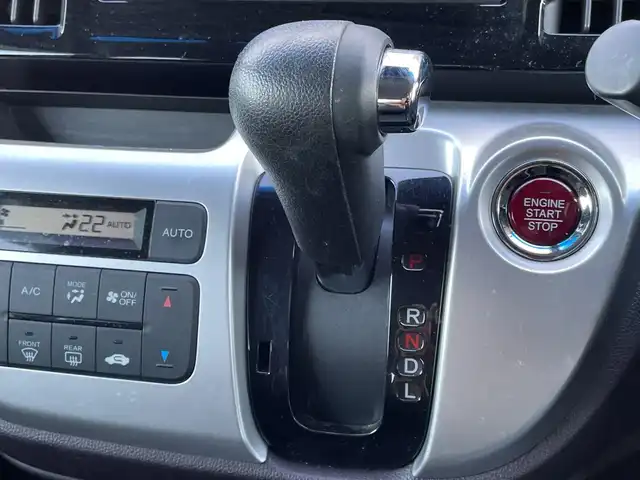 ホンダ Ｎ ＷＧＮ カスタム G Aパッケージ 千葉県 2015(平27)年 4.4万km プレミアムホワイトパール 社外ナビ/(フルセグTV/Bluetooth/DVD/CD/AM/FM)/バックカメラ/衝突被害軽減システム/車線逸脱警報/クルーズコントロール/ハーフレザーシート/横滑り防止装置/ETC/アイドリングストップ/フォグランプ/オートライト/ウィンカーミラー/電動格納ミラー/純正14インチAW/シートリフター/プッシュスタート/スマートキー/フロアマット/スペアキー/取扱説明書/保証書