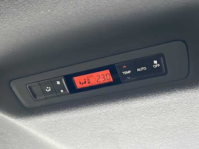 トヨタ エスクァイア Gi 三重県 2019(平31)年 4万km スパークリングブラックパールクリスタルシャイン 純正9インチナビ(CD/DVD/TV/BT)/フルセグTV/プッシュスタート/スマートキー/スペアキー/ダブルエアコン/クルーズコントロール/ETC/バックカメラ/前後ドライブレコーダー/フロアマット/両側パワースライドドア/シートヒーター/純正アルミホイール/純正フロアマット/オートライト/LEDヘッドライト/フォグライト/オートライト/オートマチックハイビーム/衝突軽減ブレーキ/車線逸脱防止/禁煙車
