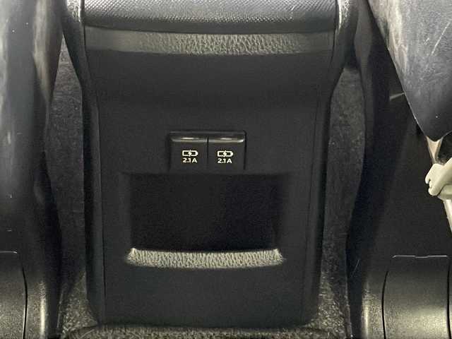トヨタ エスクァイア Gi 三重県 2019(平31)年 4万km スパークリングブラックパールクリスタルシャイン 純正9インチナビ(CD/DVD/TV/BT)/フルセグTV/プッシュスタート/スマートキー/スペアキー/ダブルエアコン/クルーズコントロール/ETC/バックカメラ/前後ドライブレコーダー/フロアマット/両側パワースライドドア/シートヒーター/純正アルミホイール/純正フロアマット/オートライト/LEDヘッドライト/フォグライト/オートライト/オートマチックハイビーム/衝突軽減ブレーキ/車線逸脱防止/禁煙車