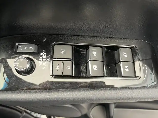 トヨタ ヴェルファイア Z Aエディション ゴールデンアイズ 鹿児島県 2016(平28)年 3.2万km バーニングブラッククリスタルシャインガラスフレーク 禁煙車/Wサンルーフ/純正９インチメモリナビ/・CD/DVD/BT/フルセグTV/・バックモニター/レーダークルーズコントロール/両側パワースライドドア/パワーバックドア/コーナーセンサー/ハーフレザーシート/ETC2.0/ウッドコンビハンドル/・ステアリングリモコン/ブレーキホールド/キセノンライト/・オートライト/・フォグランプ