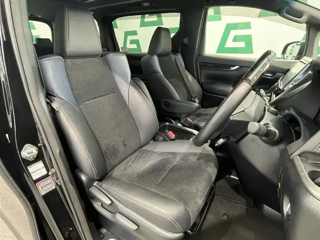 トヨタ ヴェルファイア Z Aエディション ゴールデンアイズ 鹿児島県 2016(平28)年 3.2万km バーニングブラッククリスタルシャインガラスフレーク 禁煙車/Wサンルーフ/純正９インチメモリナビ/・CD/DVD/BT/フルセグTV/・バックモニター/レーダークルーズコントロール/両側パワースライドドア/パワーバックドア/コーナーセンサー/ハーフレザーシート/ETC2.0/ウッドコンビハンドル/・ステアリングリモコン/ブレーキホールド/キセノンライト/・オートライト/・フォグランプ