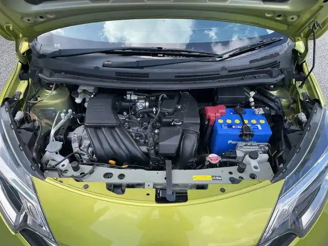 日産 ノート メダリスト X 千葉県 2017(平29)年 4.9万km オリーブグリーン 純正SDナビ/(フルセグTV/CD/DVD/Bluetooth)/アラウンドビューモニター/インナービューモニター/ドライブレコーダー/前後コーナーセンサー/ETC/レーンキープアシスト/エマージェンシーブレーキ/横滑り防止装置/オートライト/LEDヘッドライト/スマートキー/スペアキー/プッシュエンジンスタート