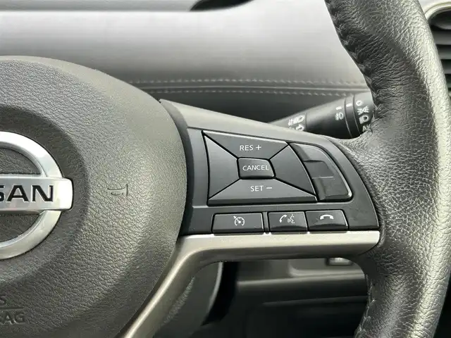日産 セレナ ハイウェイスター V 福岡県 2020(令2)年 6.8万km ブリリアントホワイトパール 純正9型SDナビ(フルセグTV/CD/DVD/BT)全方位モニタ後席モニタエマージェンシーブレーキコーナーセンサー両側電動パワスラクルコンドラレコETCHDMI純正フロアマット純正LEDヘッドライト純正アルミホイールプッシュスタートスマートキースペアキー