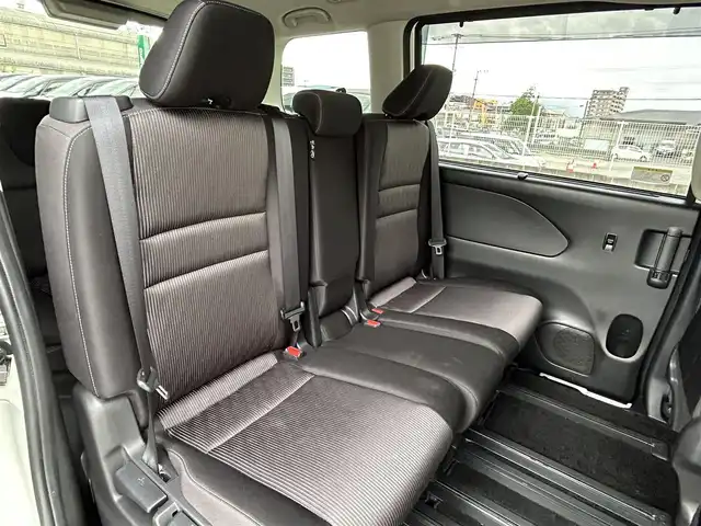日産 セレナ ハイウェイスター V 福岡県 2020(令2)年 6.8万km ブリリアントホワイトパール 純正9型SDナビ(フルセグTV/CD/DVD/BT)全方位モニタ後席モニタエマージェンシーブレーキコーナーセンサー両側電動パワスラクルコンドラレコETCHDMI純正フロアマット純正LEDヘッドライト純正アルミホイールプッシュスタートスマートキースペアキー