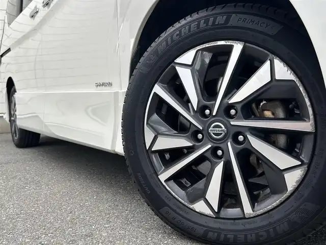 日産 セレナ ハイウェイスター V 福岡県 2020(令2)年 6.8万km ブリリアントホワイトパール 純正9型SDナビ(フルセグTV/CD/DVD/BT)全方位モニタ後席モニタエマージェンシーブレーキコーナーセンサー両側電動パワスラクルコンドラレコETCHDMI純正フロアマット純正LEDヘッドライト純正アルミホイールプッシュスタートスマートキースペアキー