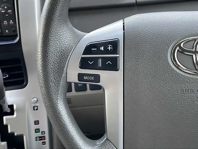 トヨタ ノア X スマートエディション 富山県 2012(平24)年 14.2万km ライトブルーマイカメタリック 禁煙車/純正ナビ/ＴＶ（フルセグ）/バックカメラ/４ＷＤ/両側パワースライドドア/スマートキー/電動格納ミラー/ＥＴＣ/プッシュスタート/ＭＴモード付ＡＴ/純正フロアマット/３列シート/ウォークスルー