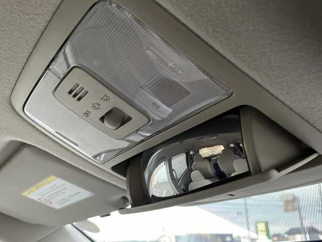 トヨタ ノア X スマートエディション 富山県 2012(平24)年 14.2万km ライトブルーマイカメタリック 禁煙車/純正ナビ/ＴＶ（フルセグ）/バックカメラ/４ＷＤ/両側パワースライドドア/スマートキー/電動格納ミラー/ＥＴＣ/プッシュスタート/ＭＴモード付ＡＴ/純正フロアマット/３列シート/ウォークスルー