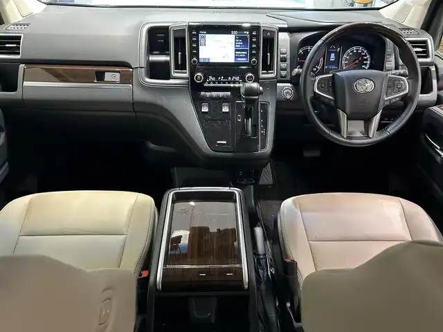 トヨタ グランエース プレミアム 宮城県 2023(令5)年 8.8万km ブラック Toyota Safety Sense/・プリクラッシュセーフティ/・レーンディパーチャーアラート/・レーダークルーズコントロール/・オートマチックハイビーム/・ロードサインアシスト/・パーキングサポートブレーキ/純正ディスプレイオーディオ/・ナビ/フルセグTV/Bluetooth/USB/・全方位カメラ/バックカメラ/・ETC2.0/・前後ドライブレコーダー/・デジタルインナーミラー/純正フリップダウンモニター/両側パワースライドドア/アイドリングストップ/ウッドコンビステアリング/・ステアリングリモコン/レザーシート/・パワーシート(全席)/・シートヒーター(全席)/プッシュスタート/・スマートキー/・スペアキー/LEDヘッドライト/・オートライト/・フォグライト/電動格納ミラー/純正17インチAW/純正フロアマット