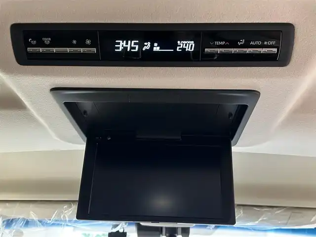 トヨタ グランエース プレミアム 宮城県 2023(令5)年 8.8万km ブラック Toyota Safety Sense/・プリクラッシュセーフティ/・レーンディパーチャーアラート/・レーダークルーズコントロール/・オートマチックハイビーム/・ロードサインアシスト/・パーキングサポートブレーキ/純正ディスプレイオーディオ/・ナビ/フルセグTV/Bluetooth/USB/・全方位カメラ/バックカメラ/・ETC2.0/・前後ドライブレコーダー/・デジタルインナーミラー/純正フリップダウンモニター/両側パワースライドドア/アイドリングストップ/ウッドコンビステアリング/・ステアリングリモコン/レザーシート/・パワーシート(全席)/・シートヒーター(全席)/プッシュスタート/・スマートキー/・スペアキー/LEDヘッドライト/・オートライト/・フォグライト/電動格納ミラー/純正17インチAW/純正フロアマット