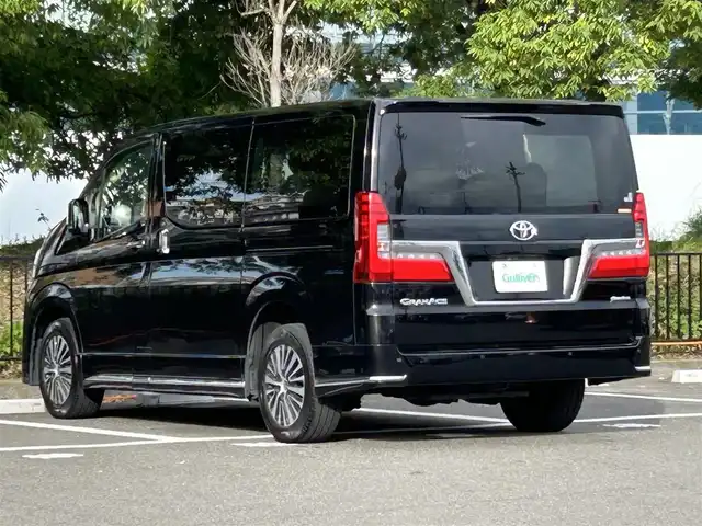 トヨタ グランエース プレミアム 宮城県 2023(令5)年 8.8万km ブラック Toyota Safety Sense/・プリクラッシュセーフティ/・レーンディパーチャーアラート/・レーダークルーズコントロール/・オートマチックハイビーム/・ロードサインアシスト/・パーキングサポートブレーキ/純正ディスプレイオーディオ/・ナビ/フルセグTV/Bluetooth/USB/・全方位カメラ/バックカメラ/・ETC2.0/・前後ドライブレコーダー/・デジタルインナーミラー/純正フリップダウンモニター/両側パワースライドドア/アイドリングストップ/ウッドコンビステアリング/・ステアリングリモコン/レザーシート/・パワーシート(全席)/・シートヒーター(全席)/プッシュスタート/・スマートキー/・スペアキー/LEDヘッドライト/・オートライト/・フォグライト/電動格納ミラー/純正17インチAW/純正フロアマット