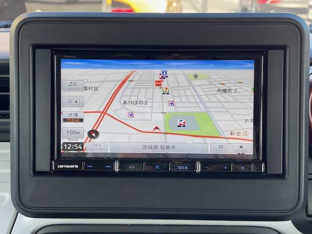 スズキ スペーシア HYBRID G 宮城県 2023(令5)年 2.7万km シフォンアイボリーM 登録時走行距離26935km/プッシュスタート/パワーステアリング/パワースライドドア/アイドリングストップ/ACC/ETC/オートライト/純正ナビ フルセグ/AM/FM・TV・USB・HDMI・BT/衝突軽減軽減ブレーキ/誤発進抑制機能/車線逸脱警告/先行発進お知らせ機能/後方自動ブレーキ/ドアバイザー