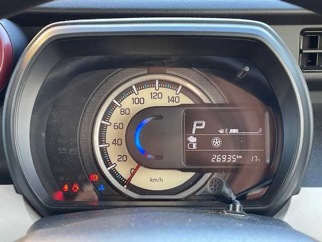 スズキ スペーシア HYBRID G 宮城県 2023(令5)年 2.7万km シフォンアイボリーM 登録時走行距離26935km/プッシュスタート/パワーステアリング/パワースライドドア/アイドリングストップ/ACC/ETC/オートライト/純正ナビ フルセグ/AM/FM・TV・USB・HDMI・BT/衝突軽減軽減ブレーキ/誤発進抑制機能/車線逸脱警告/先行発進お知らせ機能/後方自動ブレーキ/ドアバイザー