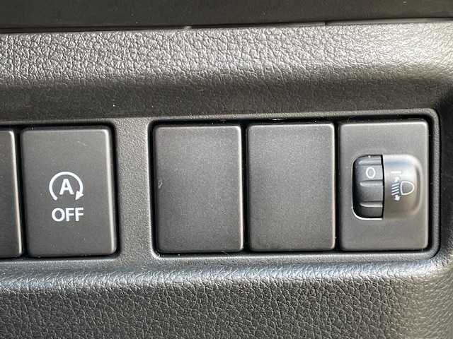 スズキ スペーシア HYBRID G 宮城県 2023(令5)年 2.7万km シフォンアイボリーM 登録時走行距離26935km/プッシュスタート/パワーステアリング/パワースライドドア/アイドリングストップ/ACC/ETC/オートライト/純正ナビ フルセグ/AM/FM・TV・USB・HDMI・BT/衝突軽減軽減ブレーキ/誤発進抑制機能/車線逸脱警告/先行発進お知らせ機能/後方自動ブレーキ/ドアバイザー