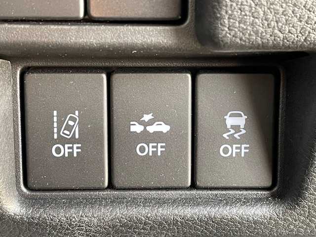 スズキ スペーシア HYBRID G 宮城県 2023(令5)年 2.7万km シフォンアイボリーM 登録時走行距離26935km/プッシュスタート/パワーステアリング/パワースライドドア/アイドリングストップ/ACC/ETC/オートライト/純正ナビ フルセグ/AM/FM・TV・USB・HDMI・BT/衝突軽減軽減ブレーキ/誤発進抑制機能/車線逸脱警告/先行発進お知らせ機能/後方自動ブレーキ/ドアバイザー