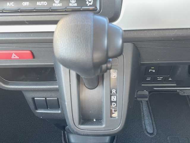 スズキ スペーシア HYBRID G 宮城県 2023(令5)年 2.7万km シフォンアイボリーM 登録時走行距離26935km/プッシュスタート/パワーステアリング/パワースライドドア/アイドリングストップ/ACC/ETC/オートライト/純正ナビ フルセグ/AM/FM・TV・USB・HDMI・BT/衝突軽減軽減ブレーキ/誤発進抑制機能/車線逸脱警告/先行発進お知らせ機能/後方自動ブレーキ/ドアバイザー