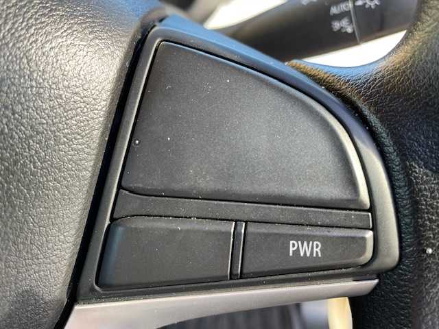 スズキ スペーシア HYBRID G 宮城県 2023(令5)年 2.7万km シフォンアイボリーM 登録時走行距離26935km/プッシュスタート/パワーステアリング/パワースライドドア/アイドリングストップ/ACC/ETC/オートライト/純正ナビ フルセグ/AM/FM・TV・USB・HDMI・BT/衝突軽減軽減ブレーキ/誤発進抑制機能/車線逸脱警告/先行発進お知らせ機能/後方自動ブレーキ/ドアバイザー