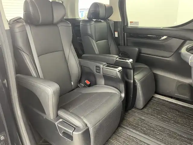 トヨタ アルファード S Cパッケージ 福岡県 2019(令1)年 6.9万km ブラック ツインムーンルーフ　/モデリスタエアロ　/後席モニター　/純正１０型ナビ／フルセグＴＶ　/バックカメラ　/ビルトインＥＴＣ２．０　/前後ドライブレコーダー　/トヨタセーフティセンス　/レーダークルーズコントロール　/コーナーセンサー　/衝突軽減ブレーキ　/レーンキープ　/アクセル踏み間違い防止　/シートメモリー付きパワーシート　/両側電動スライドドア　/パワーバックドア　/シートベンチレーション／ヒーター　/ステアリングヒーター　/３眼ＬＥＤヘッドライト　/純正１８インチアルミホイール