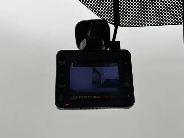 スズキ ラパン X 群馬県 2021(令3)年 3.5万km フォーンベージュメタリック/ホワイト2トーンルーフ Strada7インチナビ　/・AM/FM/Bluetooth/CD/DVD/SD/フルセグTV/バックカメラ/ドライブレコーダー/シートヒーター　/デュアルセンサーブレーキサポート/・衝突被害軽減装置/・誤発進抑制/・車線逸脱警報/ＬＥＤオートライト　/ステアリングスイッチ/プッシュスタート/スマートキー/取扱説明書/保証書