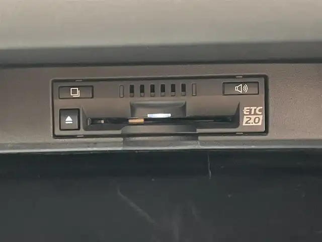レクサス ＮＸ 300 Iパッケージ 滋賀県 2019(令1)年 2.5万km マーキュリーグレーマイカ 純正メモリナビ/・フルセグ/・Bluetooth/・CD/DVD/バックカメラ/革巻きステアリング/ステアリングスイッチ/パドルシフト/ステアリングヒーター/ETC2.0/ドライブレコーダー/レザーシート/前席パワーシート/前席シートヒーター/3眼LEDヘッドライト/オートマチックハイビーム/ブラインドスポットモニター/スマートキー/スペアキー