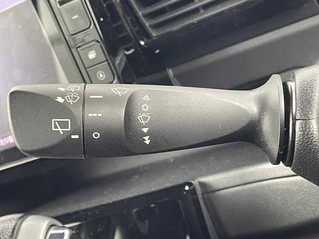 ダイハツ ウェイク G ターボ　レジャーエディション SA Ⅱ 大阪府 2017(平29)年 7.4万km パールホワイトⅢ /オフビートカーキM スマートアシストII/・衝突回避支援ブレーキ機能/・衝突警報機能（対車両・対歩行者）/・誤発進抑制制御機能/・車線逸脱警報機能/・先行車発進お知らせ機能/純正ナビ/バックカメラ/両側パワースライドドア/横滑り防止装置/アイドリングストップ/純正15インチアルミホイール/スマートキー/プッシュスタート/ETC