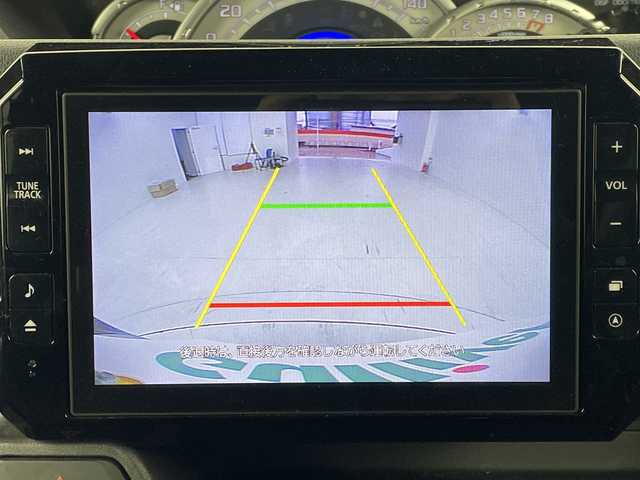 ダイハツ ウェイク G ターボ　レジャーエディション SA Ⅱ 大阪府 2017(平29)年 7.4万km パールホワイトⅢ /オフビートカーキM スマートアシストII/・衝突回避支援ブレーキ機能/・衝突警報機能（対車両・対歩行者）/・誤発進抑制制御機能/・車線逸脱警報機能/・先行車発進お知らせ機能/純正ナビ/バックカメラ/両側パワースライドドア/横滑り防止装置/アイドリングストップ/純正15インチアルミホイール/スマートキー/プッシュスタート/ETC