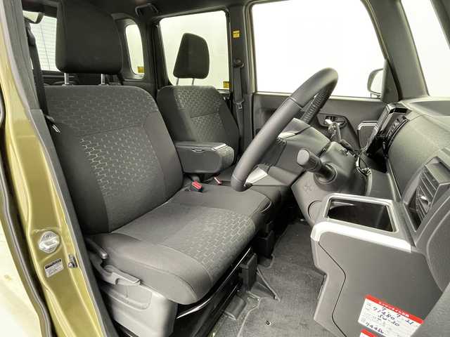 ダイハツ ウェイク G ターボ　レジャーエディション SA Ⅱ 大阪府 2017(平29)年 7.4万km パールホワイトⅢ /オフビートカーキM スマートアシストII/・衝突回避支援ブレーキ機能/・衝突警報機能（対車両・対歩行者）/・誤発進抑制制御機能/・車線逸脱警報機能/・先行車発進お知らせ機能/純正ナビ/バックカメラ/両側パワースライドドア/横滑り防止装置/アイドリングストップ/純正15インチアルミホイール/スマートキー/プッシュスタート/ETC