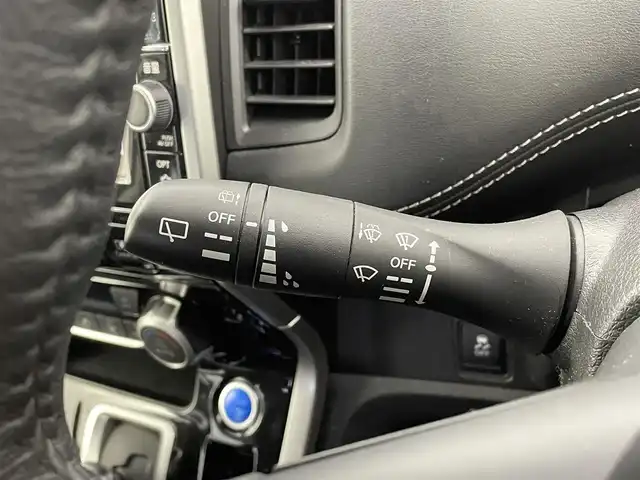 日産 セレナ e－パワー ハイウェイスター V 大分県 2019(平31)年 7.7万km ブリリアントホワイトパール 純正9型ナビ/Bluetooth/CD/DVD/フルセグ/ブルーレイ/両側パワースライドドア/プロパイロット/アラウンドビューモニター/シートヒーター（D＋N）/ステアリングヒーター/コーナーセンサー（前後）/ドライブレコーダー/ビルトインETC/革巻ステアリング/オートライト/LEDヘッドライト/社外16インチアルミホイール/保証書、取扱説明書、スペアキー、リモコン有り/グレード＝ セカンドスライドアップシートe-POWER HWS V