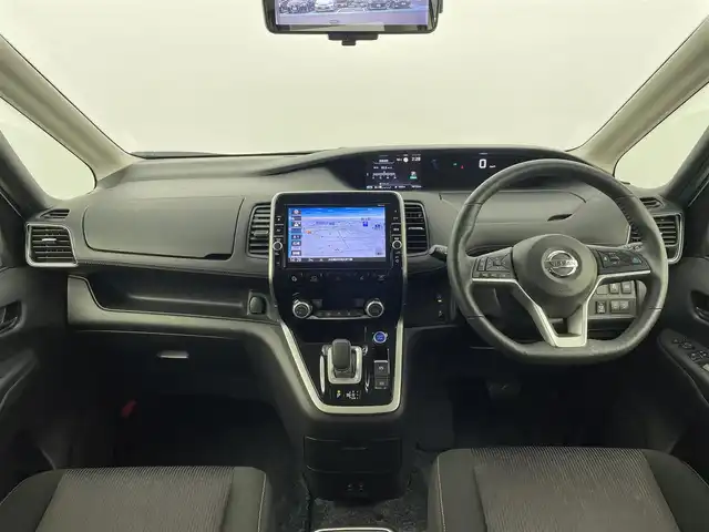 日産 セレナ e－パワー ハイウェイスター V 大分県 2019(平31)年 7.7万km ブリリアントホワイトパール 純正9型ナビ/Bluetooth/CD/DVD/フルセグ/ブルーレイ/両側パワースライドドア/プロパイロット/アラウンドビューモニター/シートヒーター（D＋N）/ステアリングヒーター/コーナーセンサー（前後）/ドライブレコーダー/ビルトインETC/革巻ステアリング/オートライト/LEDヘッドライト/社外16インチアルミホイール/保証書、取扱説明書、スペアキー、リモコン有り/グレード＝ セカンドスライドアップシートe-POWER HWS V
