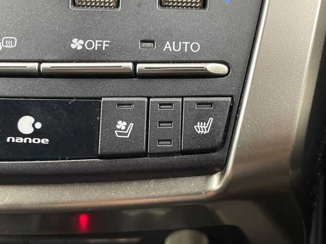 レクサス ＮＸ 300h Fスポーツ 群馬県 2020(令2)年 10万km グラファイトブラックガラスフレーク ４ＷＤ　純正１０．３型ナビ　バックカメラ　ドラレコ　ＥＴＣ２．０　シートヒーター　シートベンチレーション　ハンドルヒーター　電動リアゲート　追従クルーズコントロール　ＭＴモード付シフト　禁煙車