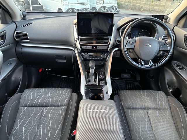 三菱 エクリプス クロス G 福岡県 2019(平31)年 12.1万km シルキーホワイト ALPINE製ナビ（XF11Z）/　CD、DVD、SD、USB、HDMI/フルセグTV/前席シートヒーター/ETC/パドルシフト/クルーズコントロール/衝突軽減ブレーキ/コーナーセンサー/ブラインドスポットモニター/ALPINE製ツイーター/社外レーダー/LEDヘッドライト/フォグランプ/プッシュスタート/スペアキー×1本/保証書/説明書