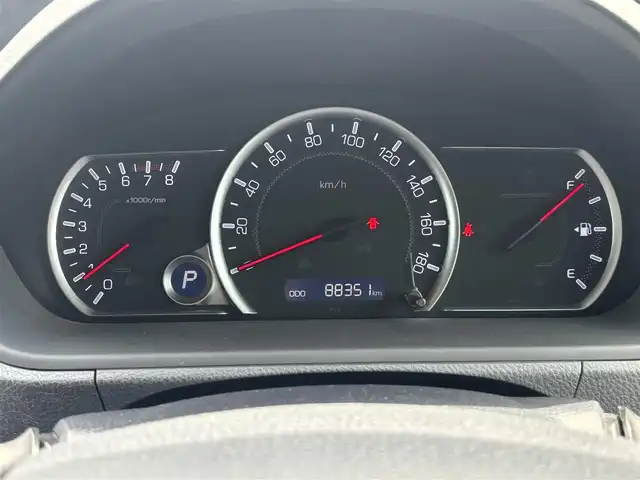 トヨタ ヴォクシー ZS 福岡県 2014(平26)年 8.9万km ホワイトパールクリスタルシャイン １６インチアルミホイール/両側パワースライドドア　/純正ＥＴＣ　/ＬＥＤヘッドライト　/アルパインビッグナビ　/フルセグTV/純正フロアマット　/プッシュスタートスイッチ　/クルーズコントロール/横滑り防止装置/オートライト/アルパイン製後席用モニター/ダブルゾーン/アイドリングストップ/レザー調シートカバー/スマートキー