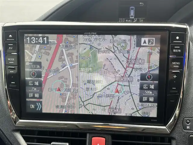 トヨタ ヴォクシー ZS 福岡県 2014(平26)年 8.9万km ホワイトパールクリスタルシャイン １６インチアルミホイール/両側パワースライドドア　/純正ＥＴＣ　/ＬＥＤヘッドライト　/アルパインビッグナビ　/フルセグTV/純正フロアマット　/プッシュスタートスイッチ　/クルーズコントロール/横滑り防止装置/オートライト/アルパイン製後席用モニター/ダブルゾーン/アイドリングストップ/レザー調シートカバー/スマートキー