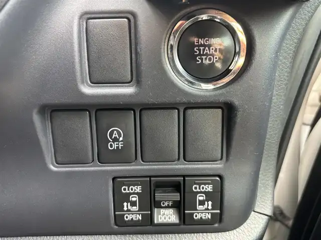 トヨタ ヴォクシー ZS 福岡県 2014(平26)年 8.9万km ホワイトパールクリスタルシャイン １６インチアルミホイール/両側パワースライドドア　/純正ＥＴＣ　/ＬＥＤヘッドライト　/アルパインビッグナビ　/フルセグTV/純正フロアマット　/プッシュスタートスイッチ　/クルーズコントロール/横滑り防止装置/オートライト/アルパイン製後席用モニター/ダブルゾーン/アイドリングストップ/レザー調シートカバー/スマートキー