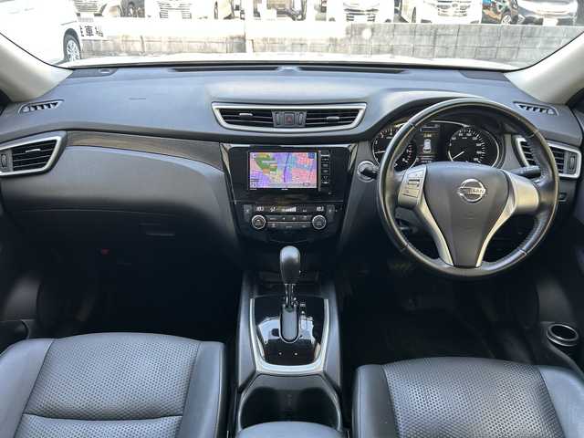 日産 エクストレイル 20X ブラックエクストリーマーX エマB 兵庫県 2015(平27)年 10.4万km ブリリアントホワイトパール ワンオーナー/社外ナビ(AM/FM/CD/DVD/BT)/バックカメラ/ETC/衝突軽減ブレーキ/4WD/ダウンヒルアシストコントロール/コーナーセンサー/レザーシート/シートヒーター/LEDヘッドライト/オートライト/スマートキー/ドアバイザー/不明フロアマット/取扱説明書・保証書