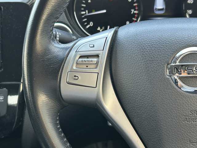 日産 エクストレイル 20X ブラックエクストリーマーX エマB 兵庫県 2015(平27)年 10.4万km ブリリアントホワイトパール ワンオーナー/社外ナビ(AM/FM/CD/DVD/BT)/バックカメラ/ETC/衝突軽減ブレーキ/4WD/ダウンヒルアシストコントロール/コーナーセンサー/レザーシート/シートヒーター/LEDヘッドライト/オートライト/スマートキー/ドアバイザー/不明フロアマット/取扱説明書・保証書