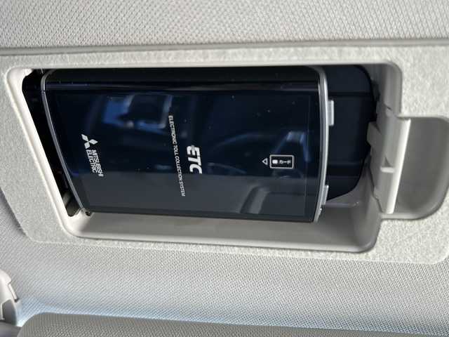 マツダ ＣＸ－５ XD 静岡県 2018(平30)年 13.8万km スノーフレイクホワイトパールマイカ 安全装備/・スマートブレーキサポート/・レーンキープ/・コーナーセンサー/純正ナビ/・CD/DVD/Bluetooth/USB/AUX/・FM/AM/・フルセグTV/主要装備/・クルーズコントロール/・ＥＴＣ　/・ドライブレコーダー　/・バックカメラ　/・オートホールド　/・社外デジタルインナーミラー　/・ステアリングリモコン　/・純正フロアマット　/・オートライト　/・純正ＬＥＤライト/・プッシュスタート/・スマートキー/・ブラインドスポットモニター