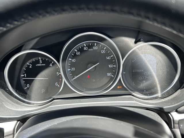 マツダ ＣＸ－５ XD 静岡県 2018(平30)年 13.8万km スノーフレイクホワイトパールマイカ 安全装備/・スマートブレーキサポート/・レーンキープ/・コーナーセンサー/純正ナビ/・CD/DVD/Bluetooth/USB/AUX/・FM/AM/・フルセグTV/主要装備/・クルーズコントロール/・ＥＴＣ　/・ドライブレコーダー　/・バックカメラ　/・オートホールド　/・社外デジタルインナーミラー　/・ステアリングリモコン　/・純正フロアマット　/・オートライト　/・純正ＬＥＤライト/・プッシュスタート/・スマートキー/・ブラインドスポットモニター